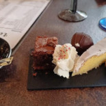 Les Deux Soeurs Nourriture