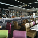 Le Salon Sur L'eau À l'intérieur