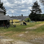 Auberge De La Mignardière outside