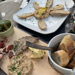 Auberge De La Mignardière food