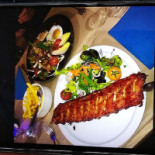 Au Cygne D'abondance Comida