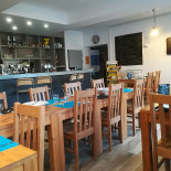 Chez Zélie Feas Ance À l'intérieur