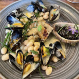 Les Gueules Noires à La Cave Martin) Bebida