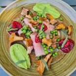 Les Gueules Noires à La Cave Martin) Comida