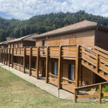 The Caravans Lac des Graves Exterior