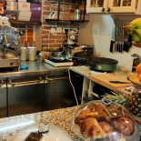 A La Fleur D'orange À l'intérieur