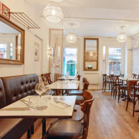 Delicieux Montmartre À l'intérieur