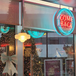 Tommy's Diner Exterior