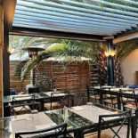 Chez Edouard outside