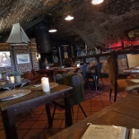 Le Victoria's Dentro