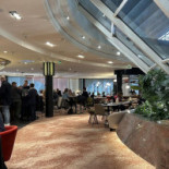 Muses La Défense outside