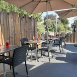 Tartine Et Grill Exterior