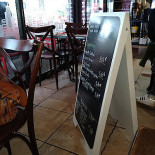 Manhattan Café inside