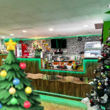 Eden À l'intérieur