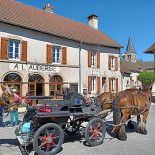 A l'Auberge Exterior