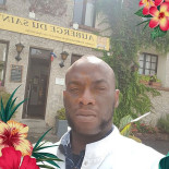 Auberge du Saint-Graal outside