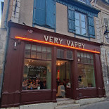 Le Very Vappy Exterior