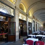 Les 7 Portes Exterior