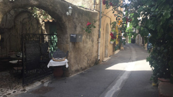 La Calade de Lourmarin food