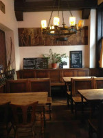 Restaurant Schlosserstub inside