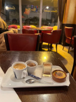 Cafe de la Mairie food