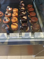 Patisserie Chocolaterie Alexandres food