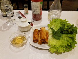 Etoile Saigon food
