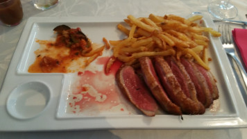Le Fin Bistrot food