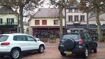 Brasserie Le Club outside