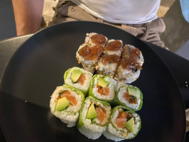 Monsieur Sushi food