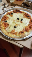 La Fabriqu'a Pizzas food