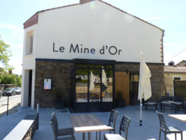 Le Mine D'or inside