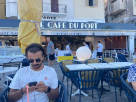 Cafe Du Port food