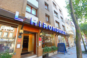 Hotel Restaurant Hirondelle outside