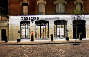 Tresors De Champagne La Boutique outside