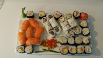 Ici Sushi food