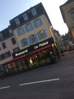 Cafe Du Palais outside