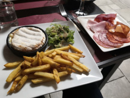 Le Viaduc Bar Restaurant food