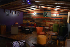 Phileas Fogg Café inside
