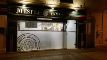 Pizzeria Jo Est La inside