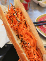 BANH MI VIET - Austerlitz food