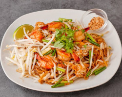 Lao Chaleune food
