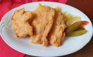 Restaurace Jiskra inside