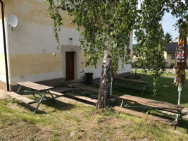 Hospoda V Edenu Extérieur