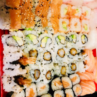 M'Sushi food