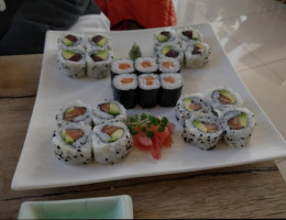 Yoshiya Sushi food