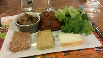 Auberge De Saint-fergeux food
