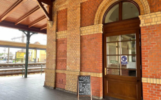 Suchdolská Nádražka outside