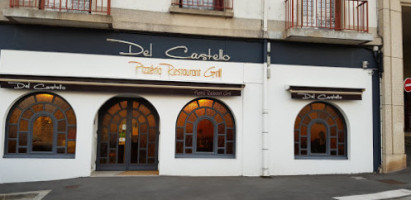 Del Castello outside