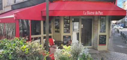 Brasserie le Valois outside